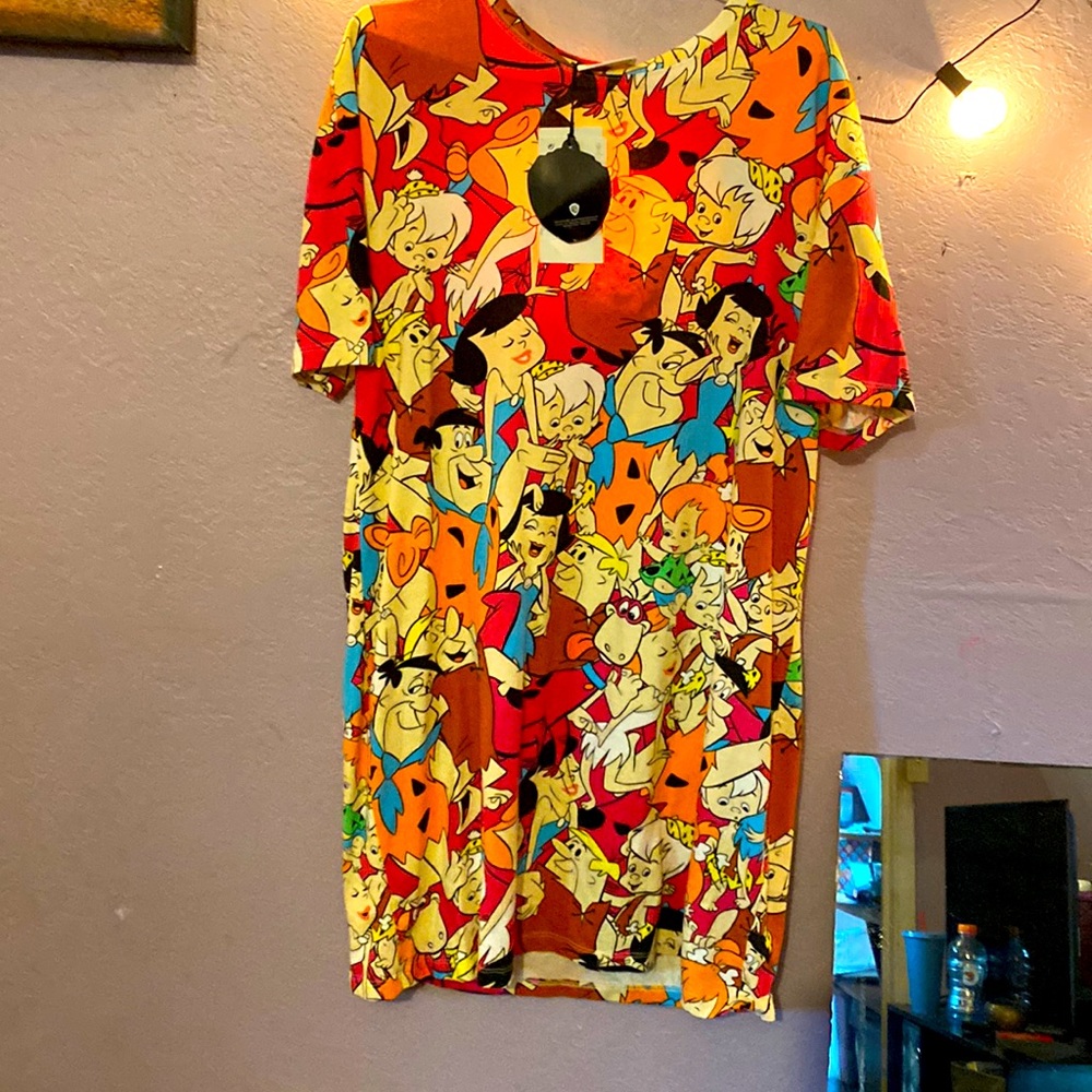 Fred Flintstone, Warner Bros. dress brand Zara size small